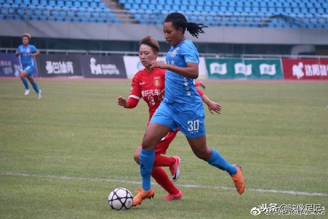 国足浦东集训第二日：武磊、朱辰杰缺席合练，队伍状态如何？
